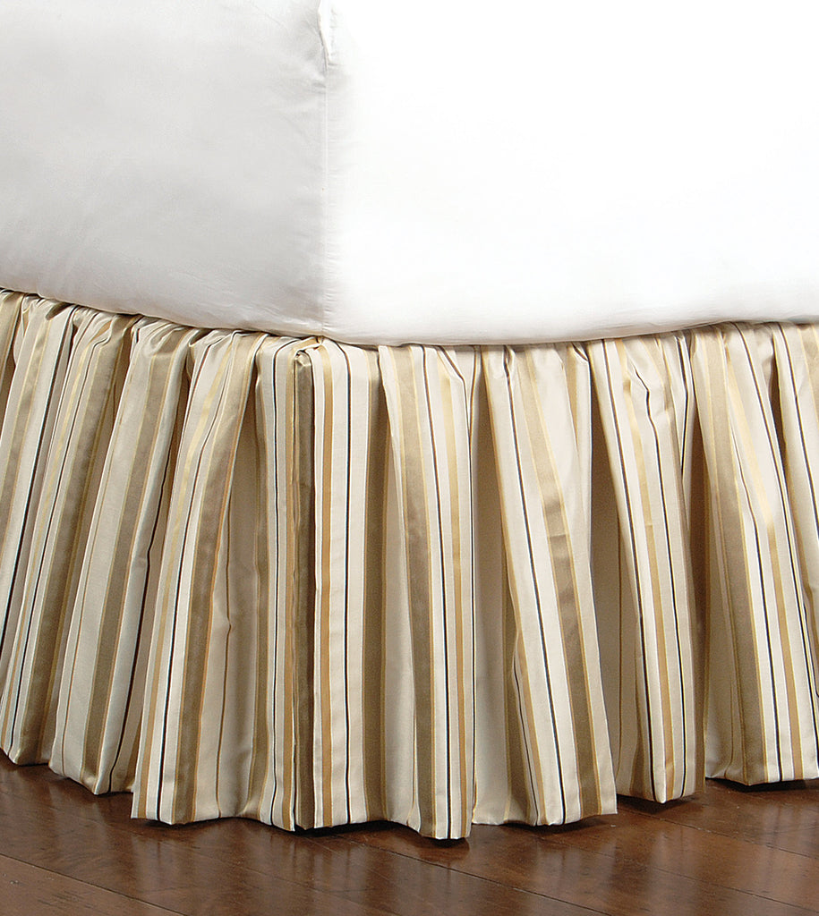 Tailored Bed Skirt - 21 inch Drop, White, Full Bedskirt with Split Corners  (Available in 14 Colors) Blissford - Walmart.com